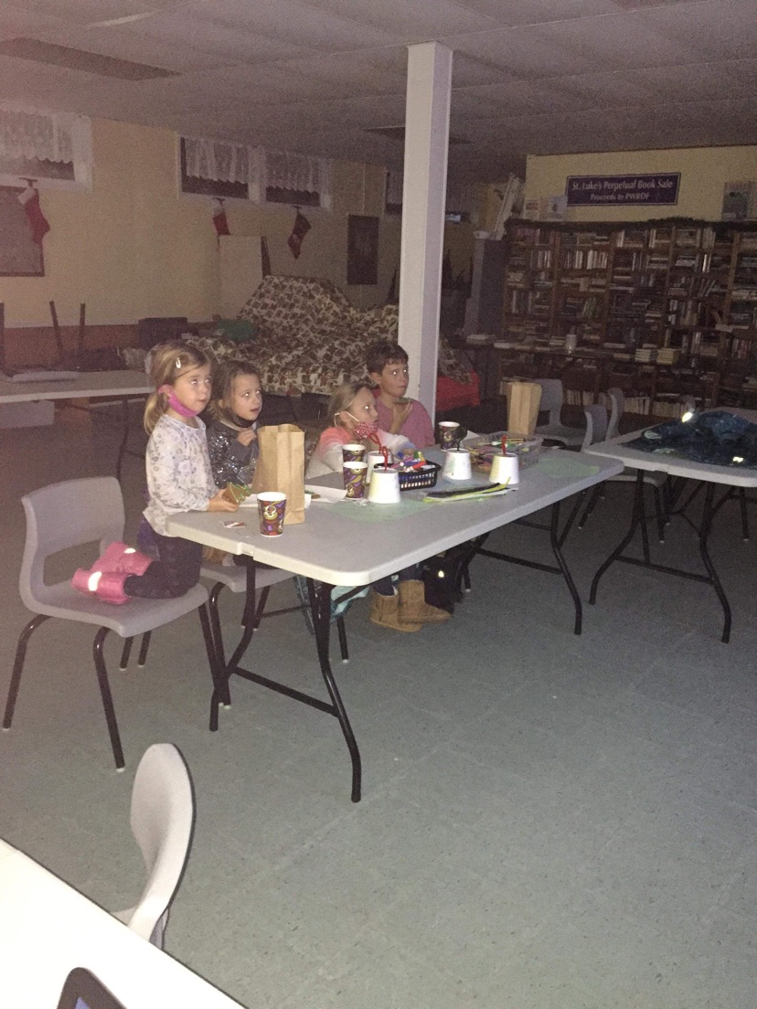 Kids enjoyed Popcorn, Hot Chocolate, Crafts and a Movie Friday December 10th, 2021 at St. Luke's